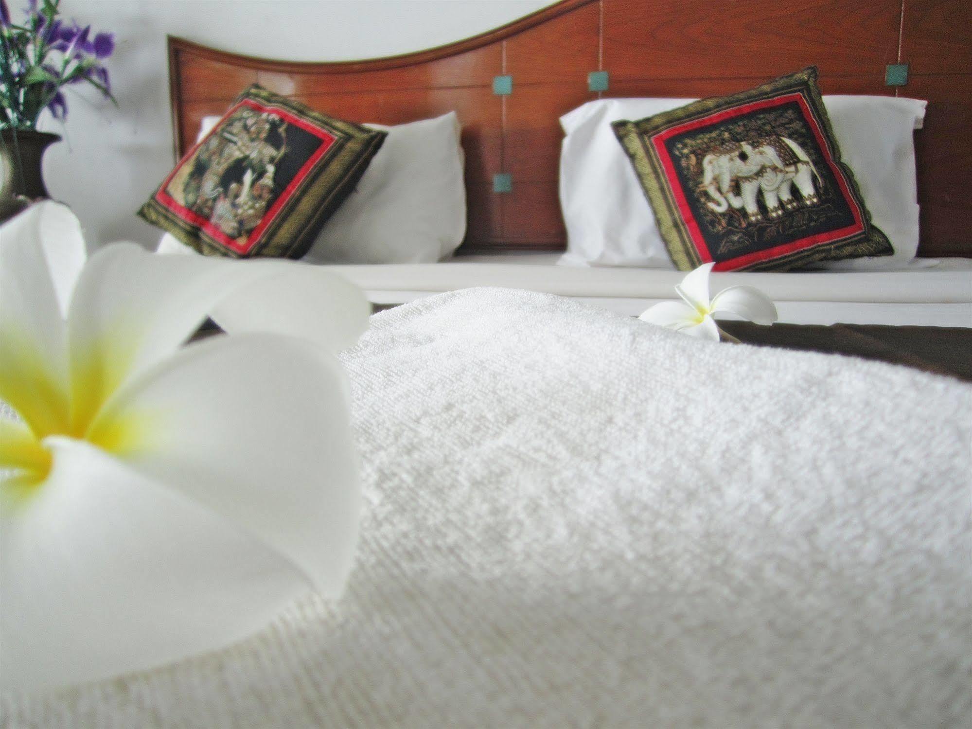 Lanta Il Mare Beach Resort Koh Lanta Ngoại thất bức ảnh